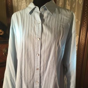 👇🏾White Wash Denim Blouse